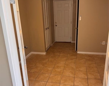 1224 E 1st Avenue - Photo Thumbnail 3