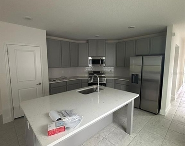 4194 Sagefield Drive - Photo Thumbnail 2