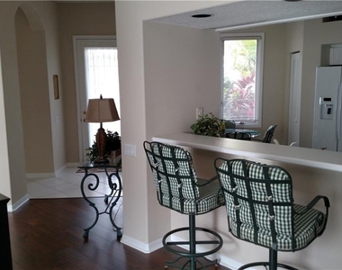 8718 53rd Terrace E - Photo Thumbnail 2