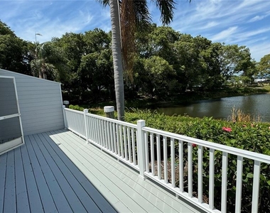 950 Waterside Lane - Photo Thumbnail 20