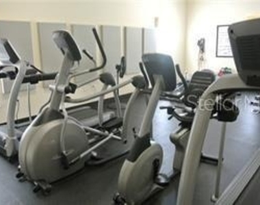 950 Waterside Lane - Photo Thumbnail 33