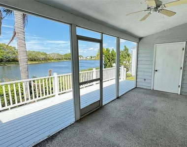 950 Waterside Lane - Photo Thumbnail 19