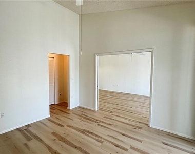 950 Waterside Lane - Photo Thumbnail 15