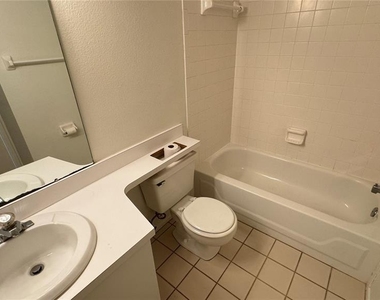 950 Waterside Lane - Photo Thumbnail 16