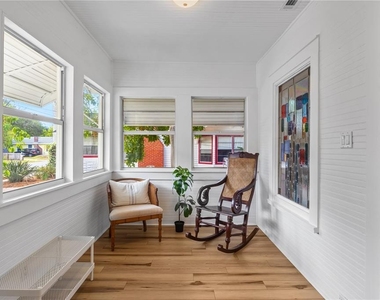 918 16th Street W - Photo Thumbnail 4