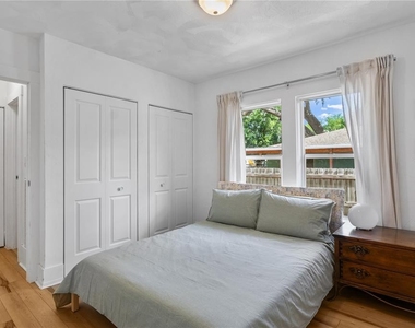 918 16th Street W - Photo Thumbnail 19