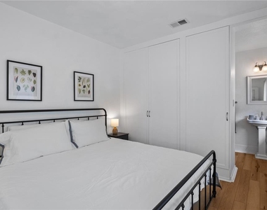 918 16th Street W - Photo Thumbnail 8