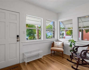 918 16th Street W - Photo Thumbnail 3