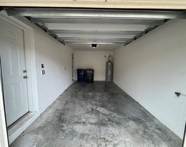 4271 Expedition Way - Photo Thumbnail 11