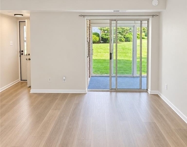 2677 Rolling Green Drive - Photo Thumbnail 11