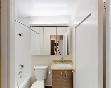 401 E 34th St - Photo Thumbnail 4
