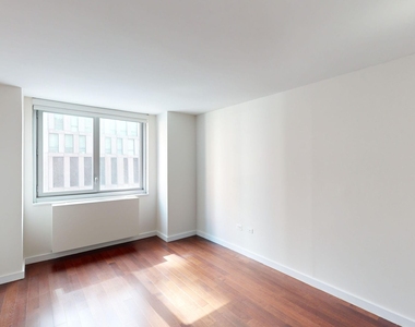 401 E 34th St - Photo Thumbnail 3