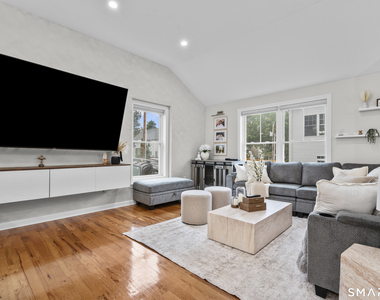 65 Sterling Street - Photo Thumbnail 5