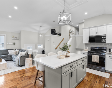 65 Sterling Street - Photo Thumbnail 10