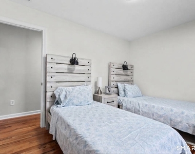 65 Sterling Street - Photo Thumbnail 18
