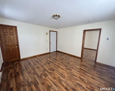 145 Hoadley (2nd Floor) Street - Photo Thumbnail 9