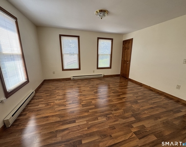 145 Hoadley (2nd Floor) Street - Photo Thumbnail 8
