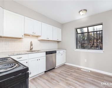 266 Conestoga Way - Photo Thumbnail 1