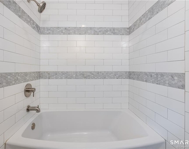 266 Conestoga Way - Photo Thumbnail 17