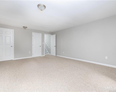 266 Conestoga Way - Photo Thumbnail 21