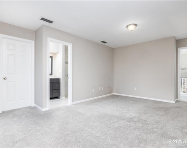 266 Conestoga Way - Photo Thumbnail 14