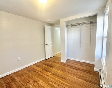 49 Pleasant Street - Photo Thumbnail 8