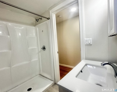 49 Pleasant Street - Photo Thumbnail 15