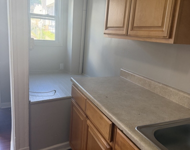 86 Wolcott Street - Photo Thumbnail 4