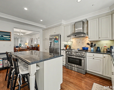 70 Riverdale Avenue - Photo Thumbnail 14
