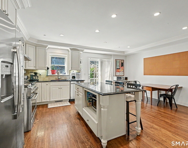 70 Riverdale Avenue - Photo Thumbnail 12
