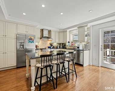 70 Riverdale Avenue - Photo Thumbnail 13