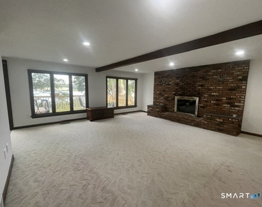 10 Bluff Rd W - Photo Thumbnail 5