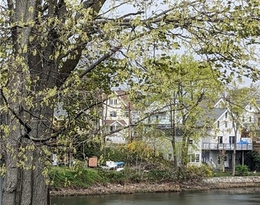 23 1/2 1st Street - Photo Thumbnail 27