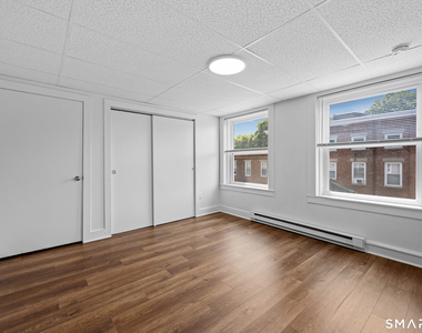 156 Garfield Avenue - Photo Thumbnail 7
