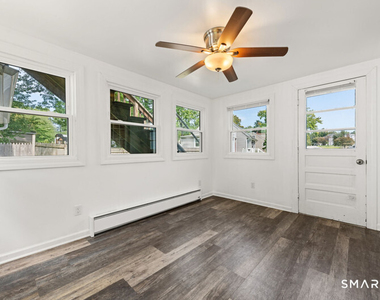 298 Roseville Terrace Terrace - Photo Thumbnail 11