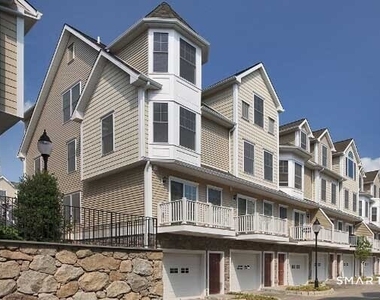 85 Camp Avenue - Photo Thumbnail 16
