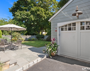 717 Riverside Drive - Photo Thumbnail 33