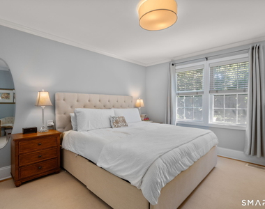 717 Riverside Drive - Photo Thumbnail 18