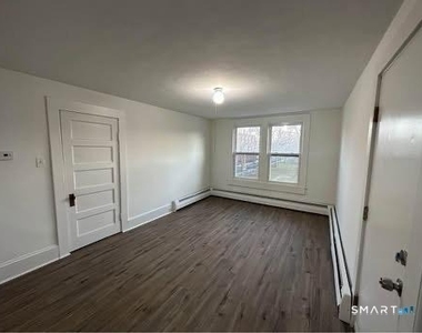 54 Stack Street - Photo Thumbnail 7