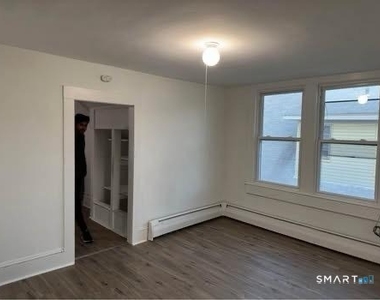54 Stack Street - Photo Thumbnail 10