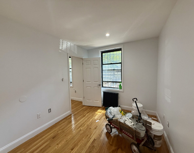 57 Herkimer Street - Photo Thumbnail 4