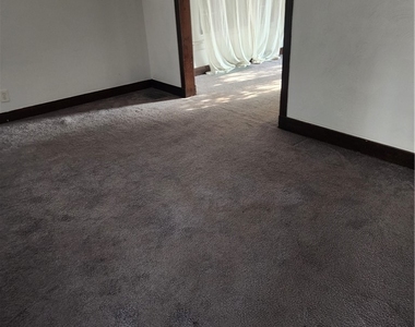 2307 Bensonia Avenue - Photo Thumbnail 7