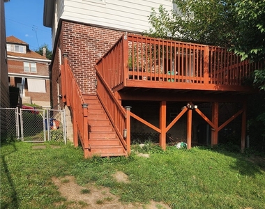 2307 Bensonia Avenue - Photo Thumbnail 13