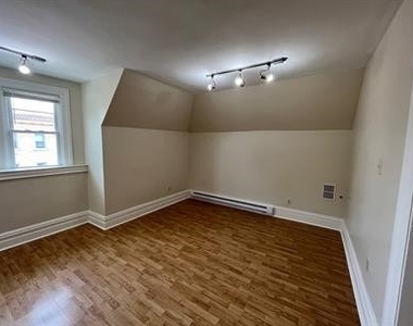 620 Summerlea St - Photo Thumbnail 7