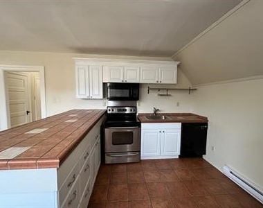 620 Summerlea St - Photo Thumbnail 4
