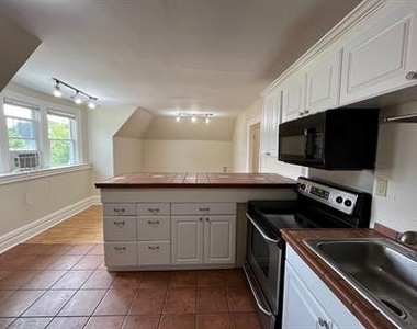 620 Summerlea St - Photo Thumbnail 3