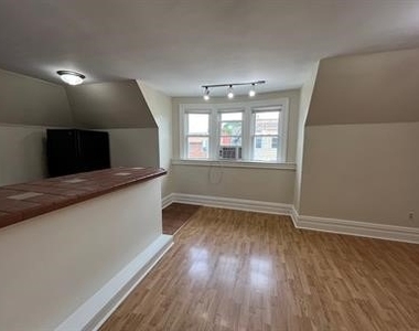 620 Summerlea St - Photo Thumbnail 2
