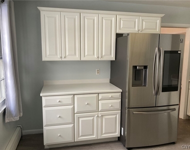 449 Bugbee Drive - Photo Thumbnail 14
