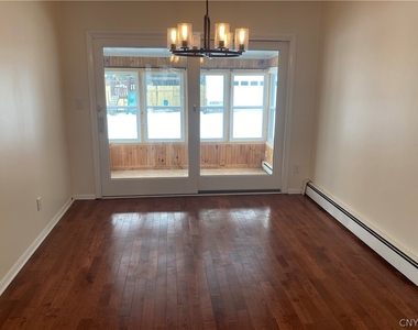 449 Bugbee Drive - Photo Thumbnail 9