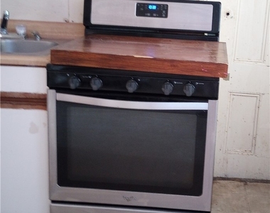 81 Maple Street - Photo Thumbnail 5